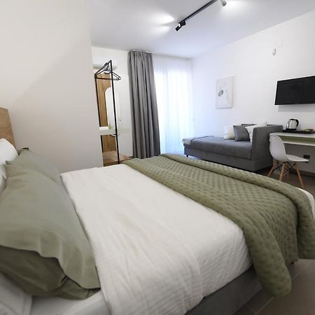 Blu In Blu Comfort Rooms Terrasini Bagian luar foto