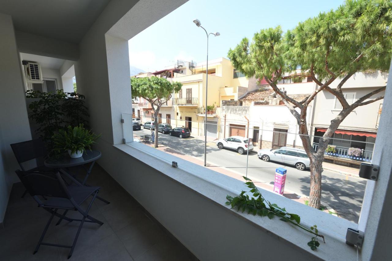 Blu In Blu Comfort Rooms Terrasini Bagian luar foto
